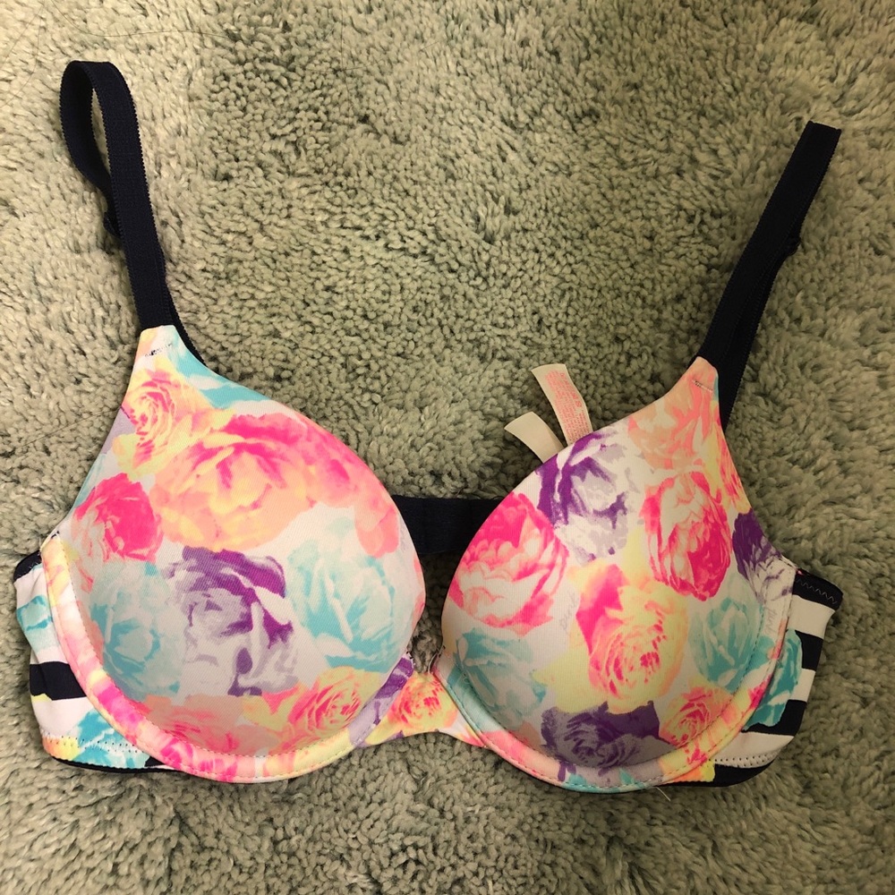 Victoria’s secret PINK push up bra